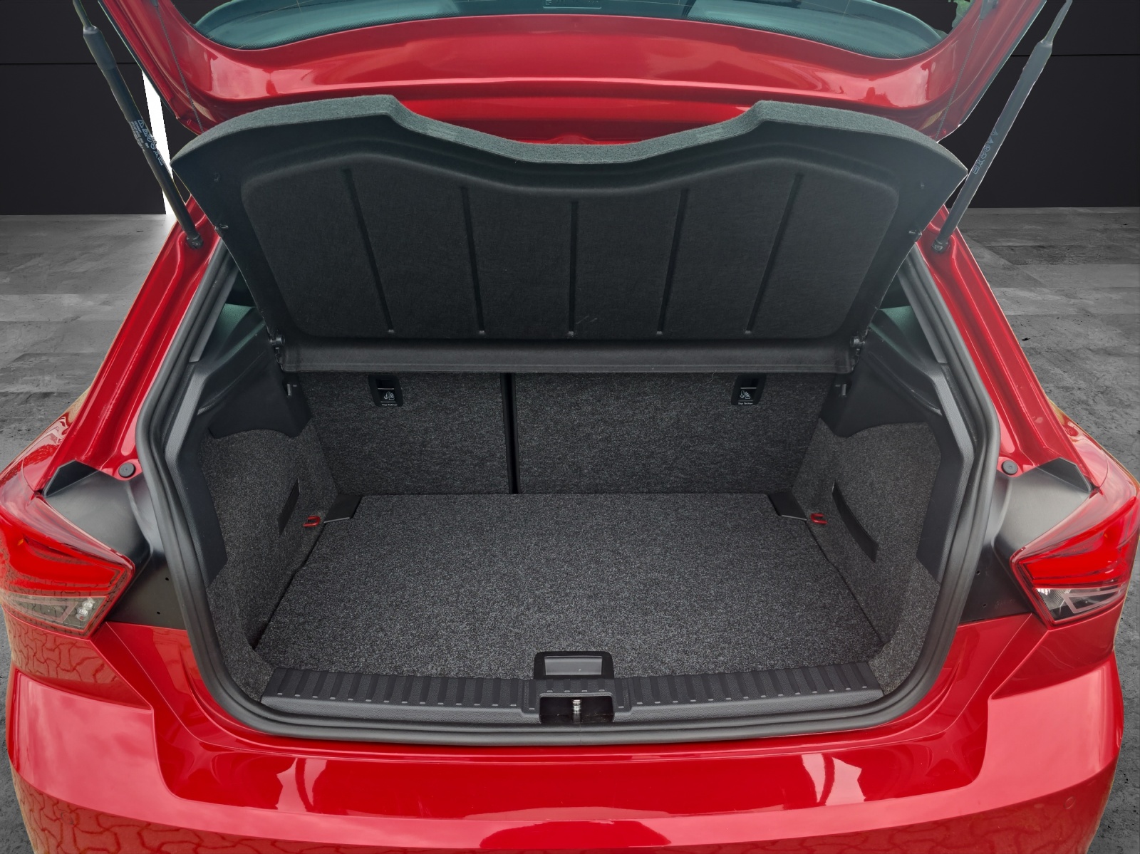 Fahrzeugabbildung SEAT Ibiza FR 1.0 TSI Pro Black Edition AHK NAVI PANO
