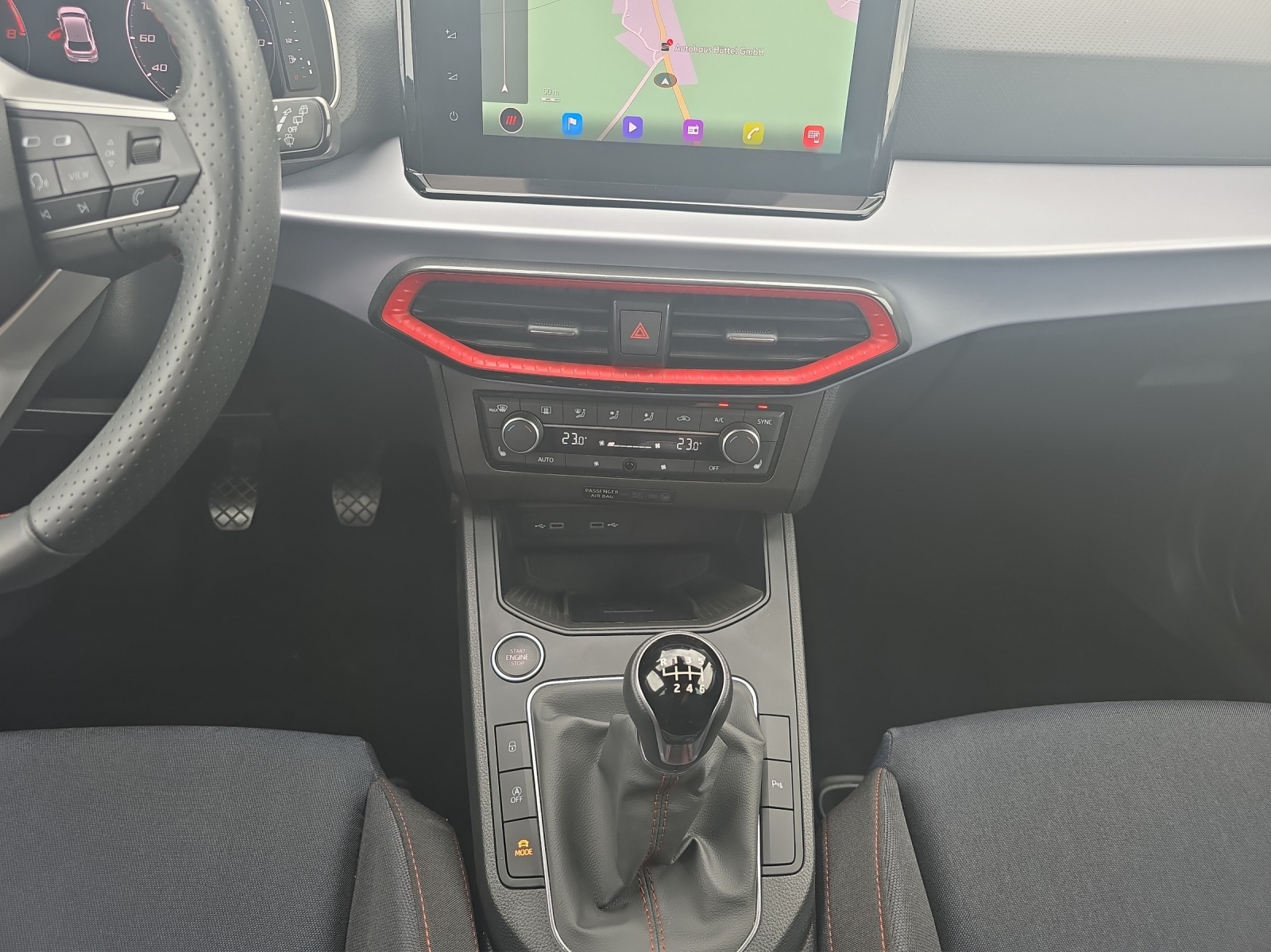 Fahrzeugabbildung SEAT Ibiza FR 1.0 TSI Pro Black Edition AHK NAVI PANO