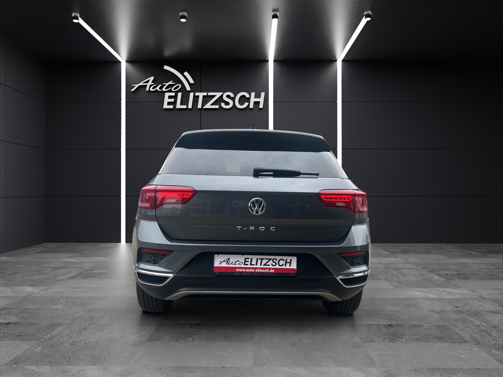 Fahrzeugabbildung Volkswagen T-Roc TSI Style LED ACC AID NAVI RFK PDC 17