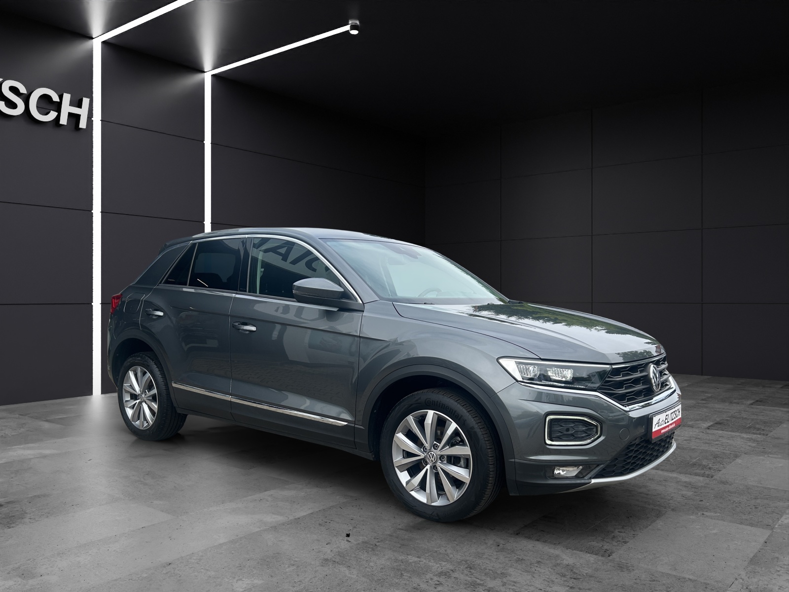 Fahrzeugabbildung Volkswagen T-Roc TSI Style LED ACC AID NAVI RFK PDC 17