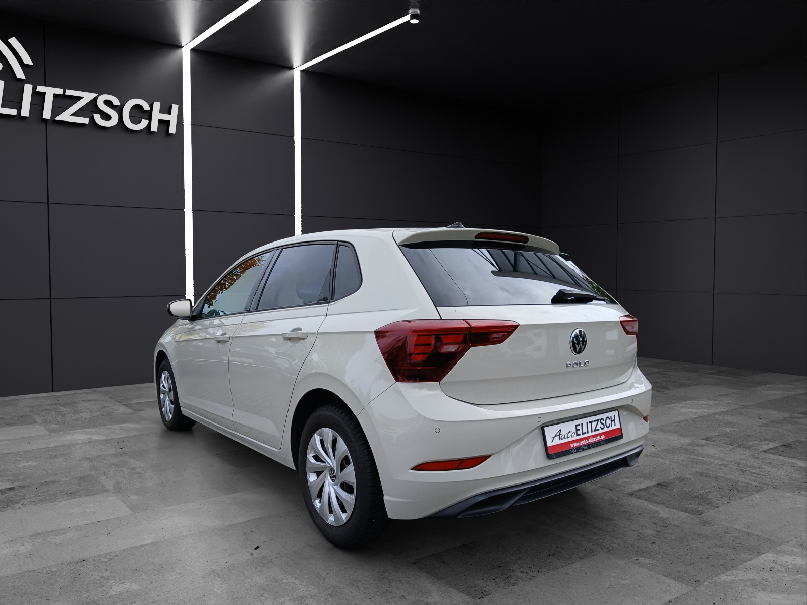 Fahrzeugabbildung Volkswagen Polo TSI Life LED Climatronic AID ACC PDC SH