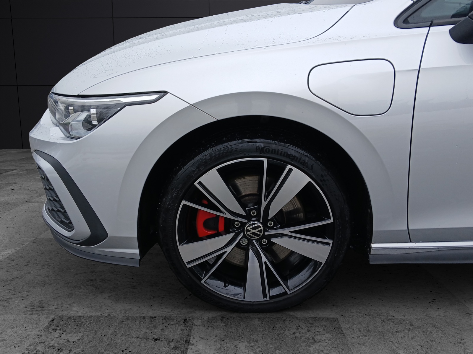 Fahrzeugabbildung Volkswagen Golf VIII GTE LEDplus Navi Leder AID ACC PDC SH