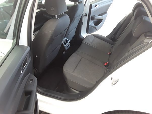 Fahrzeugabbildung Volkswagen Golf VIII TSI Life DSG LED Standhzg Navi ACC RFK SHZ
