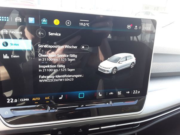 Fahrzeugabbildung Volkswagen Golf VIII TSI Life DSG LED Standhzg Navi ACC RFK SHZ