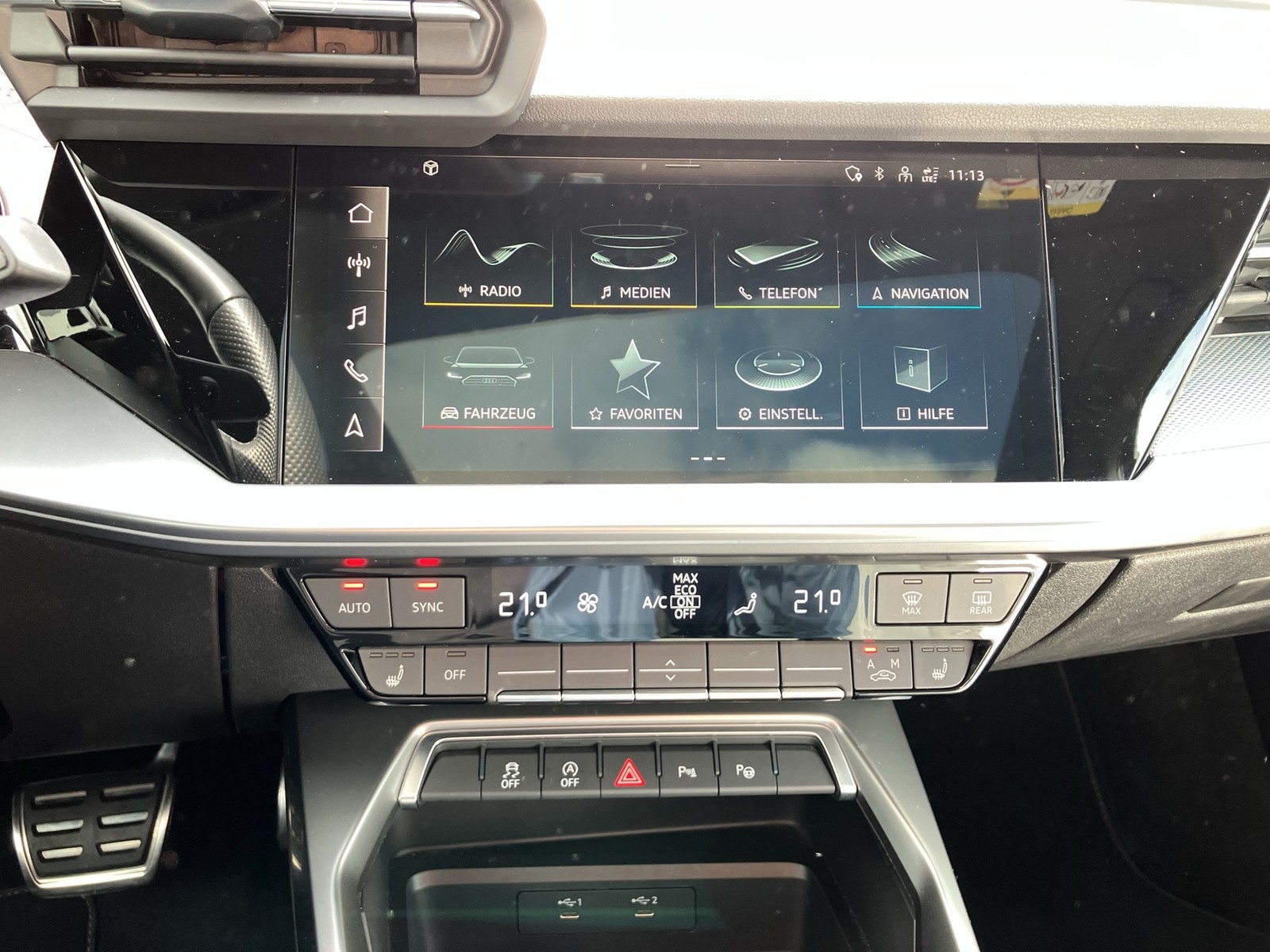 Fahrzeugabbildung Audi A3 Sportback TFSI S line MATRIX PANO KAMERA NAVI