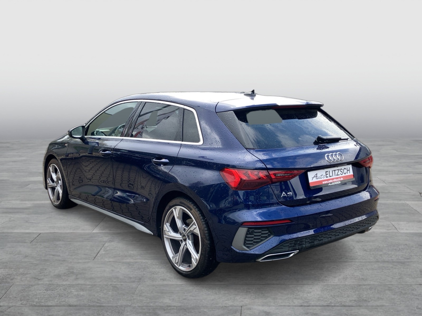 Fahrzeugabbildung Audi A3 Sportback TFSI S line MATRIX PANO KAMERA NAVI