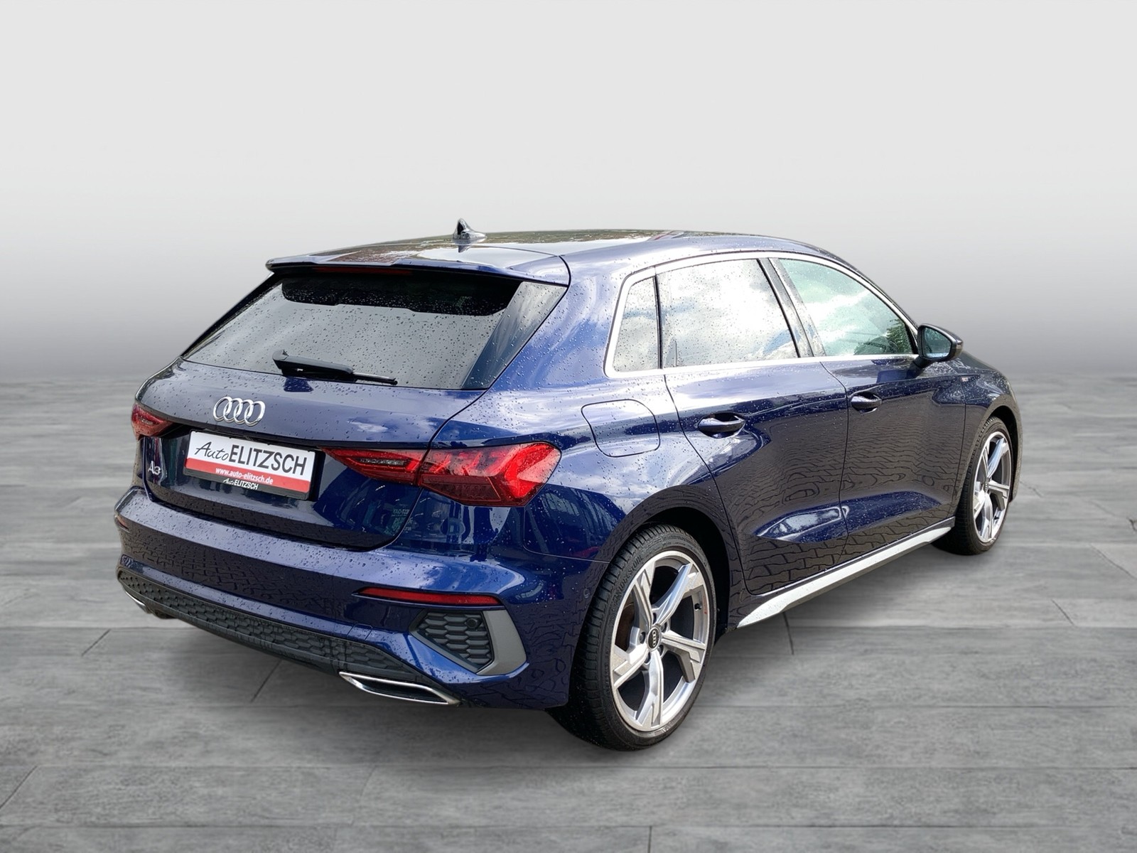 Fahrzeugabbildung Audi A3 Sportback TFSI S line MATRIX PANO KAMERA NAVI