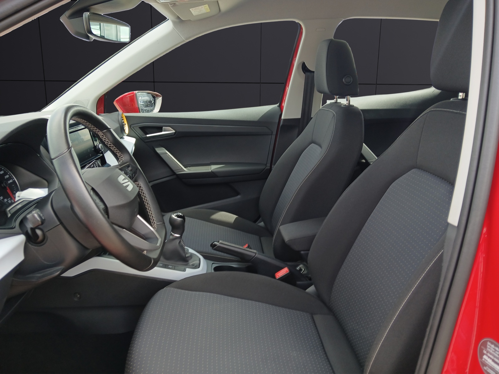 Fahrzeugabbildung SEAT Arona TSI Style LED Climatronic GRA SH LM