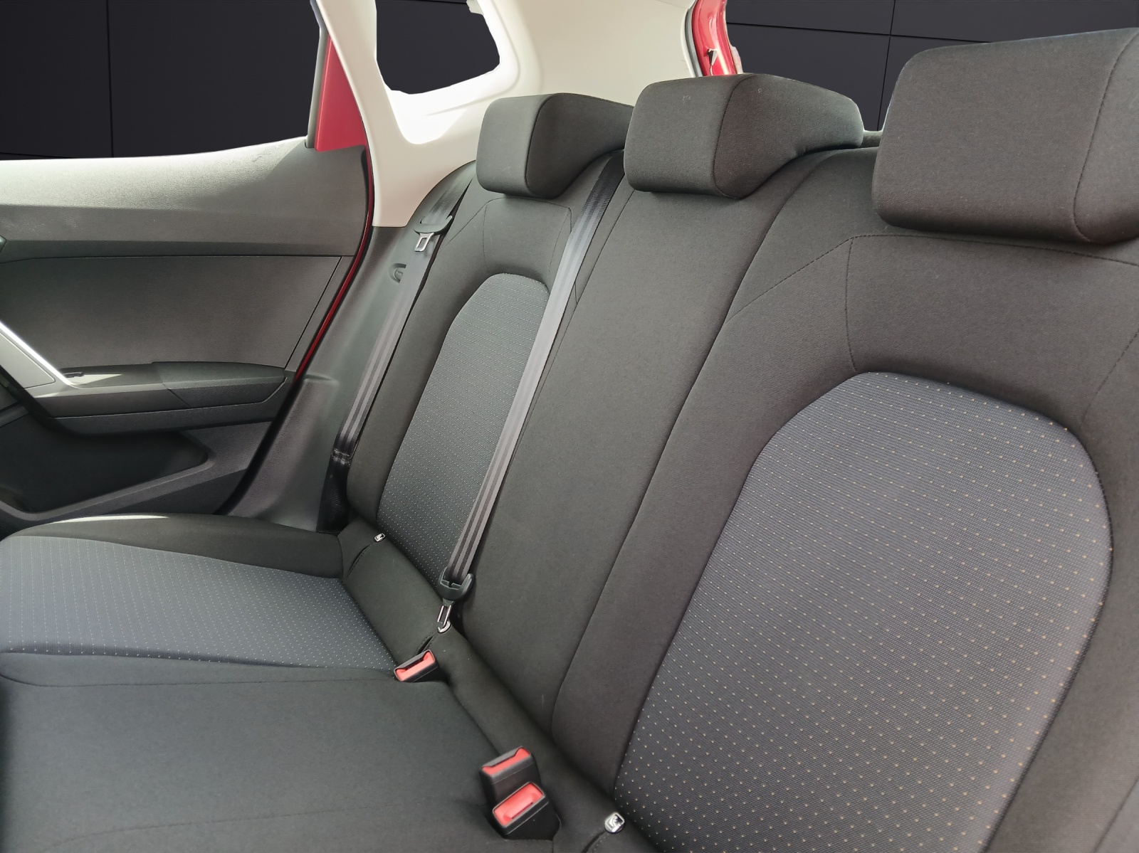Fahrzeugabbildung SEAT Arona TSI Style LED Climatronic GRA SH LM
