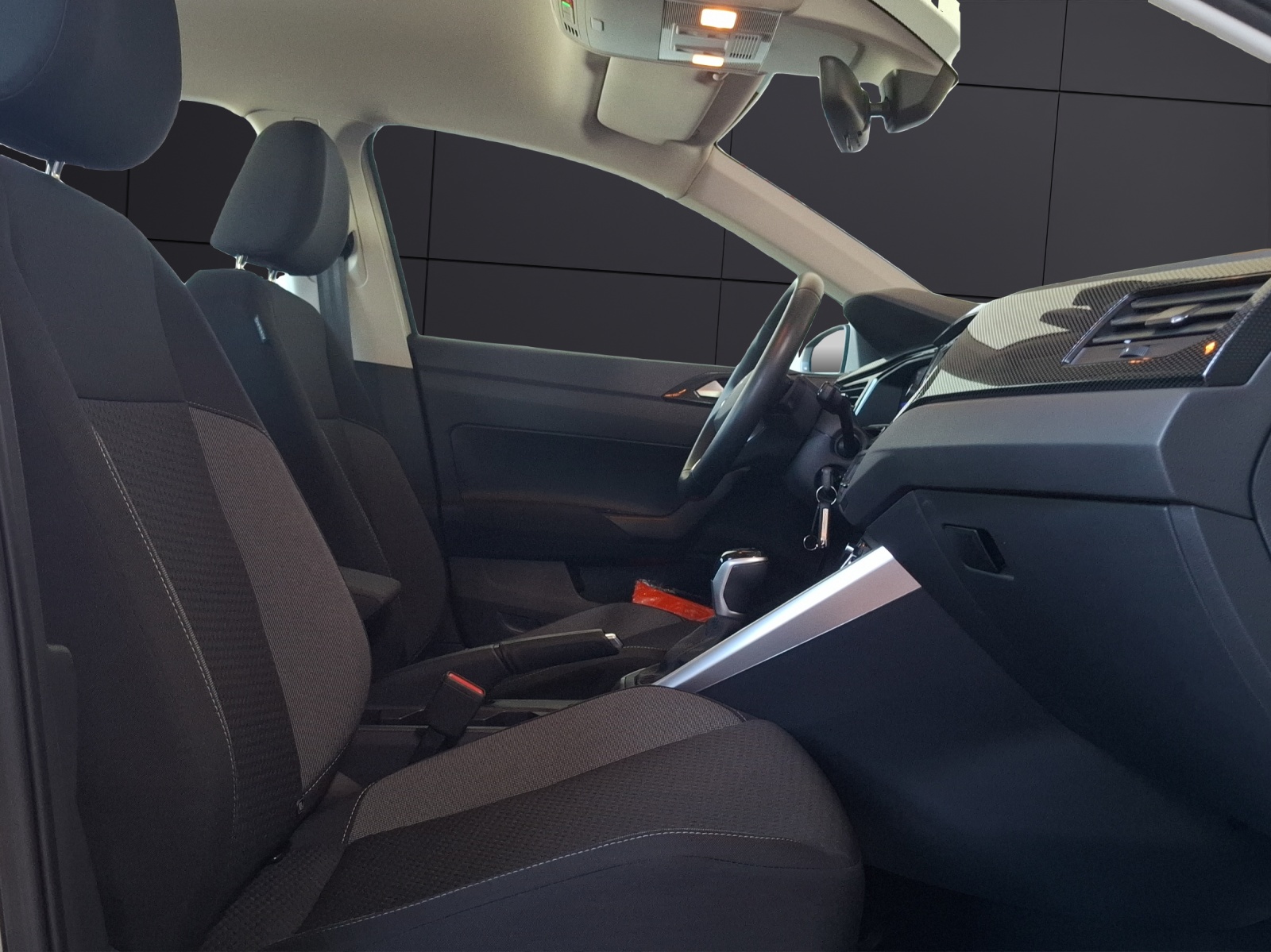 Fahrzeugabbildung Volkswagen Polo TSI Life DSG LED CarPlay AID GRA PDC