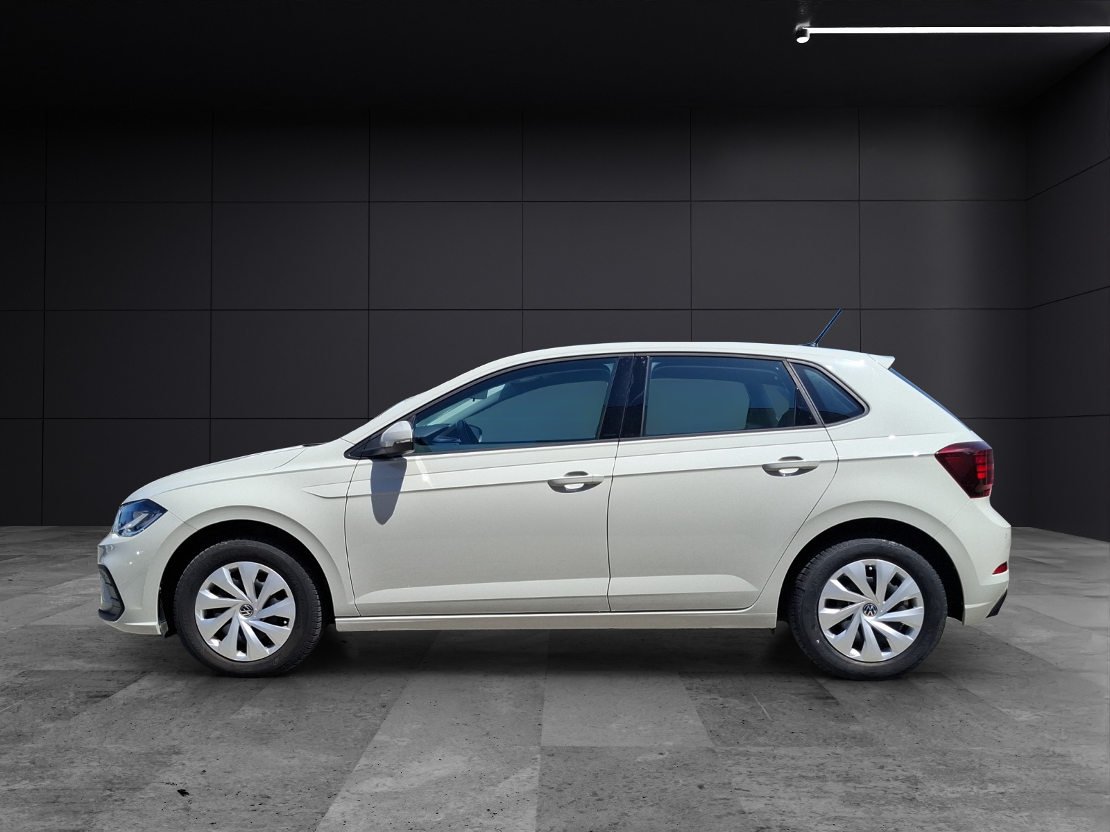 Fahrzeugabbildung Volkswagen Polo TSI Life DSG LED CarPlay AID GRA PDC