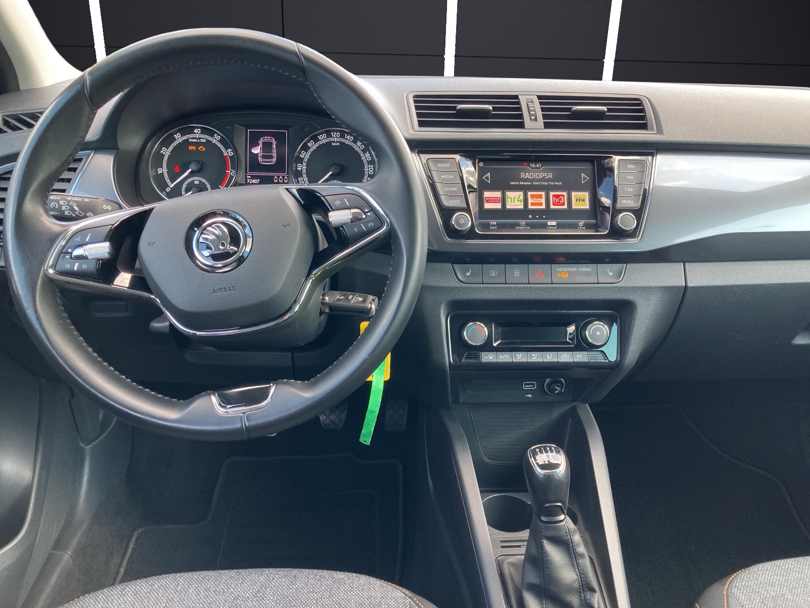 Fahrzeugabbildung SKODA Fabia Combi TSI Clever Best-off LED Navi GRA PDC SH LM