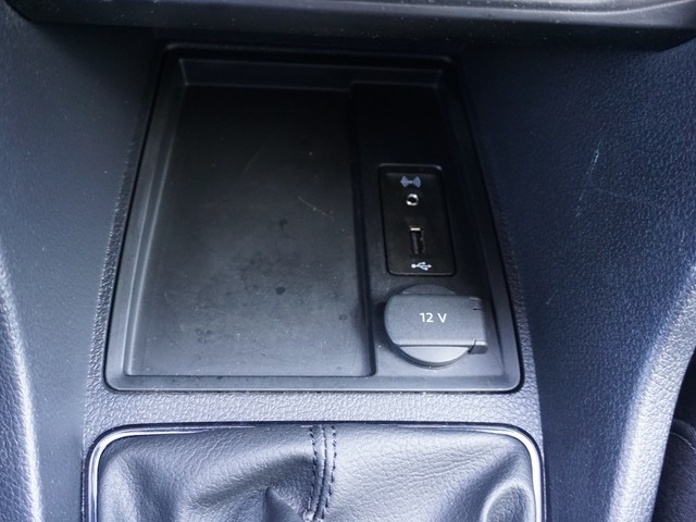 Fahrzeugabbildung Volkswagen Caddy TSI Trendline Standhzg GRA PDC LM