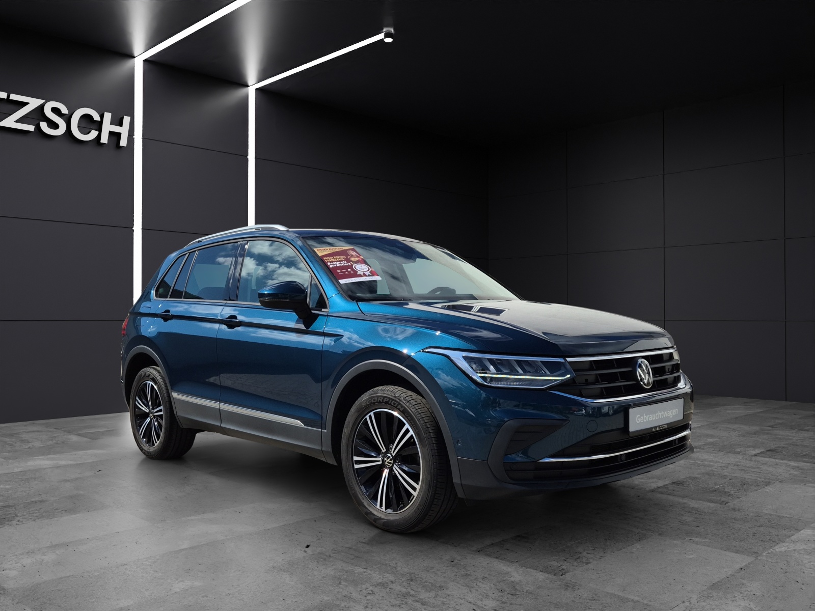Fahrzeugabbildung Volkswagen Tiguan TDI Life DSG 4M LED AHK Navi ACC SHZ Park-Assist