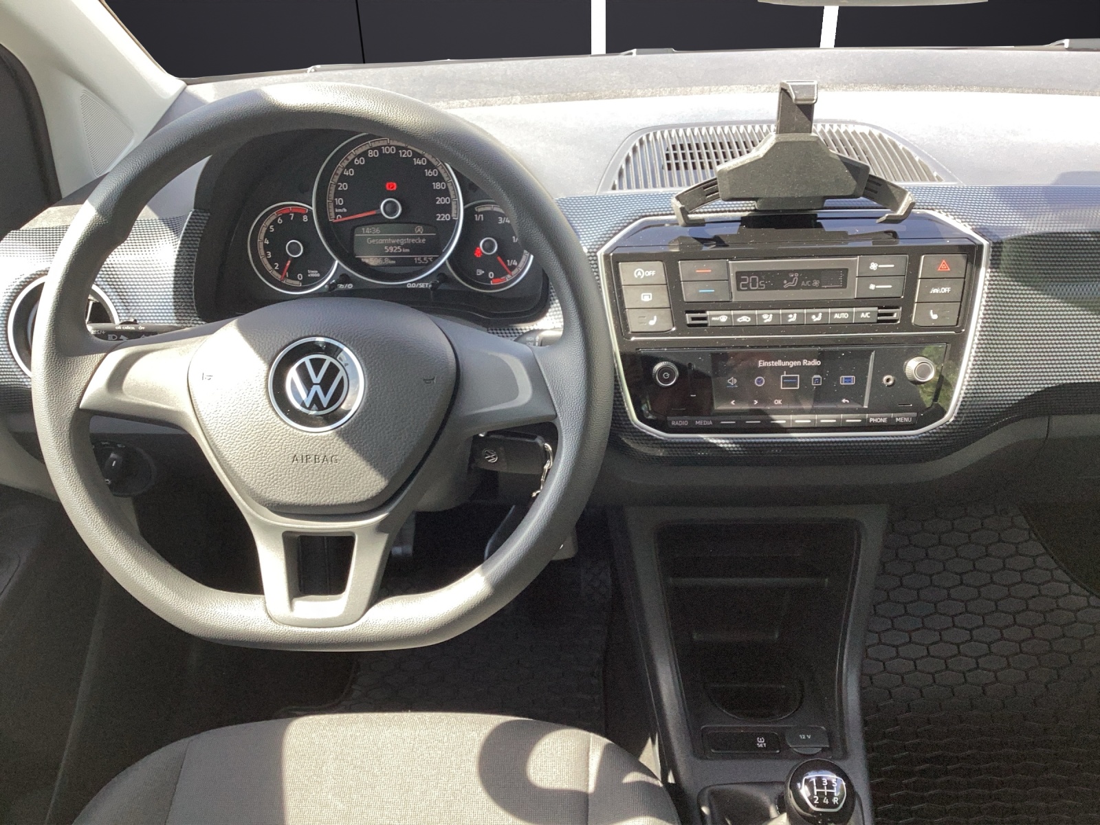 Fahrzeugabbildung Volkswagen up! 1.0 move-up Climatronic RFK DAB SH