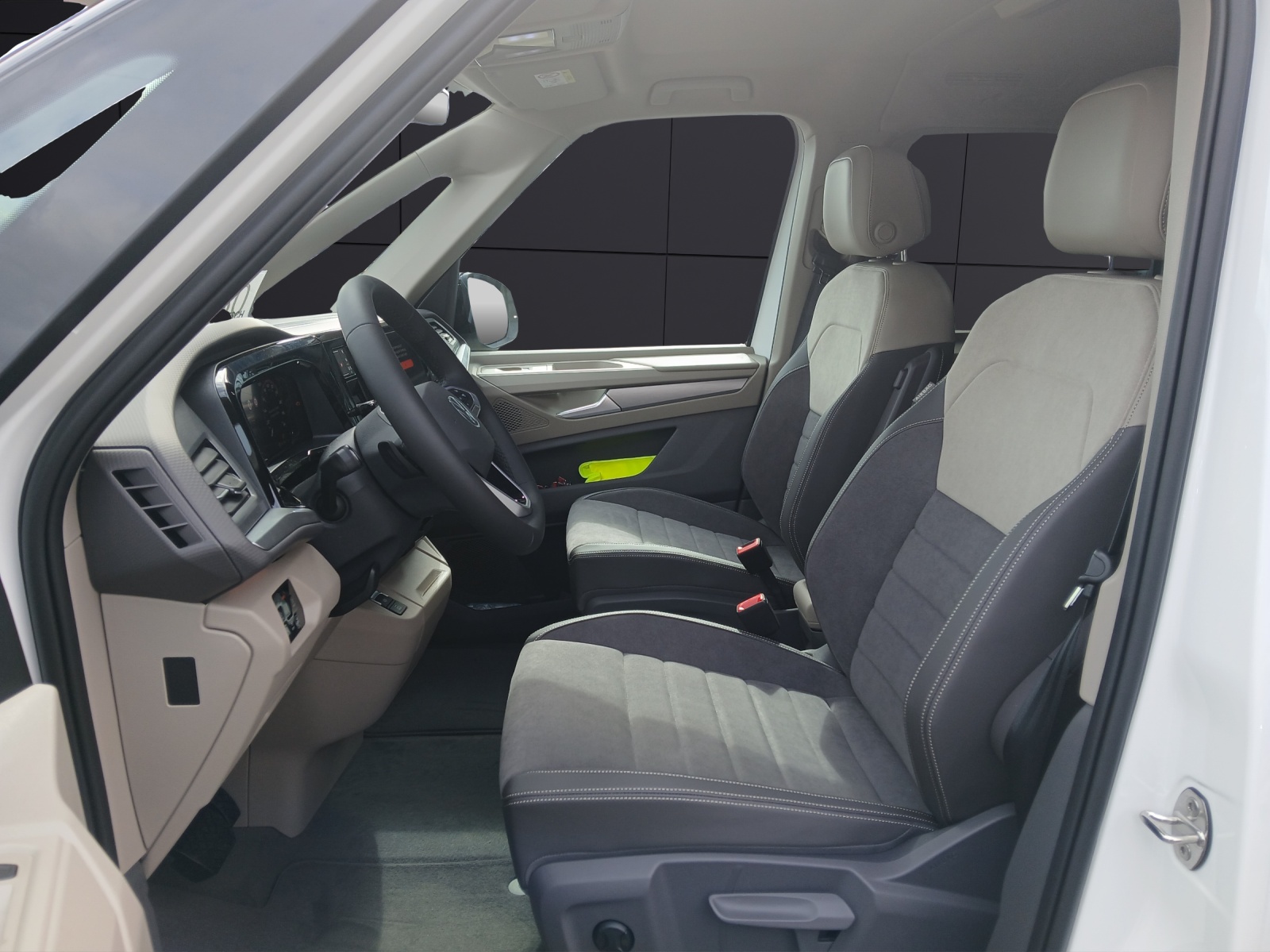 Fahrzeugabbildung Volkswagen T7 Multivan TSI Edition 7 DSG AHK NAVI IQ.LIGHT EASY OPEN