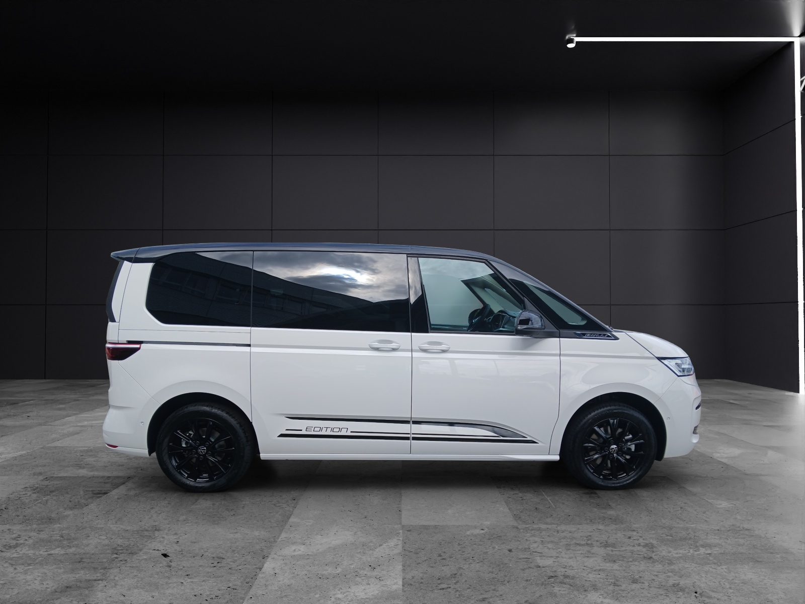 Fahrzeugabbildung Volkswagen T7 Multivan TSI Edition 7 DSG AHK NAVI IQ.LIGHT EASY OPEN