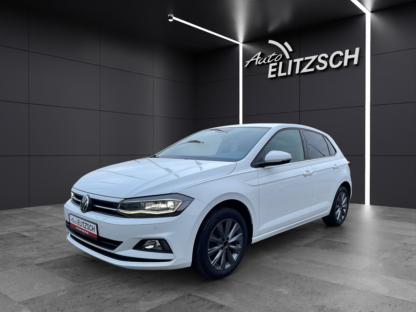 Fahrzeugabbildung Volkswagen Polo Highline TSI DSG LED ACC SHZ PDC Navi Klima