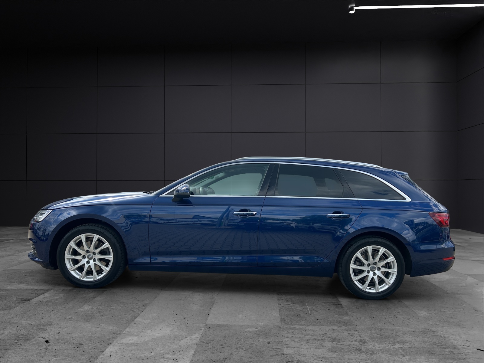Fahrzeugabbildung Audi A4 Avant TFSI MATRIX B&O DAB
