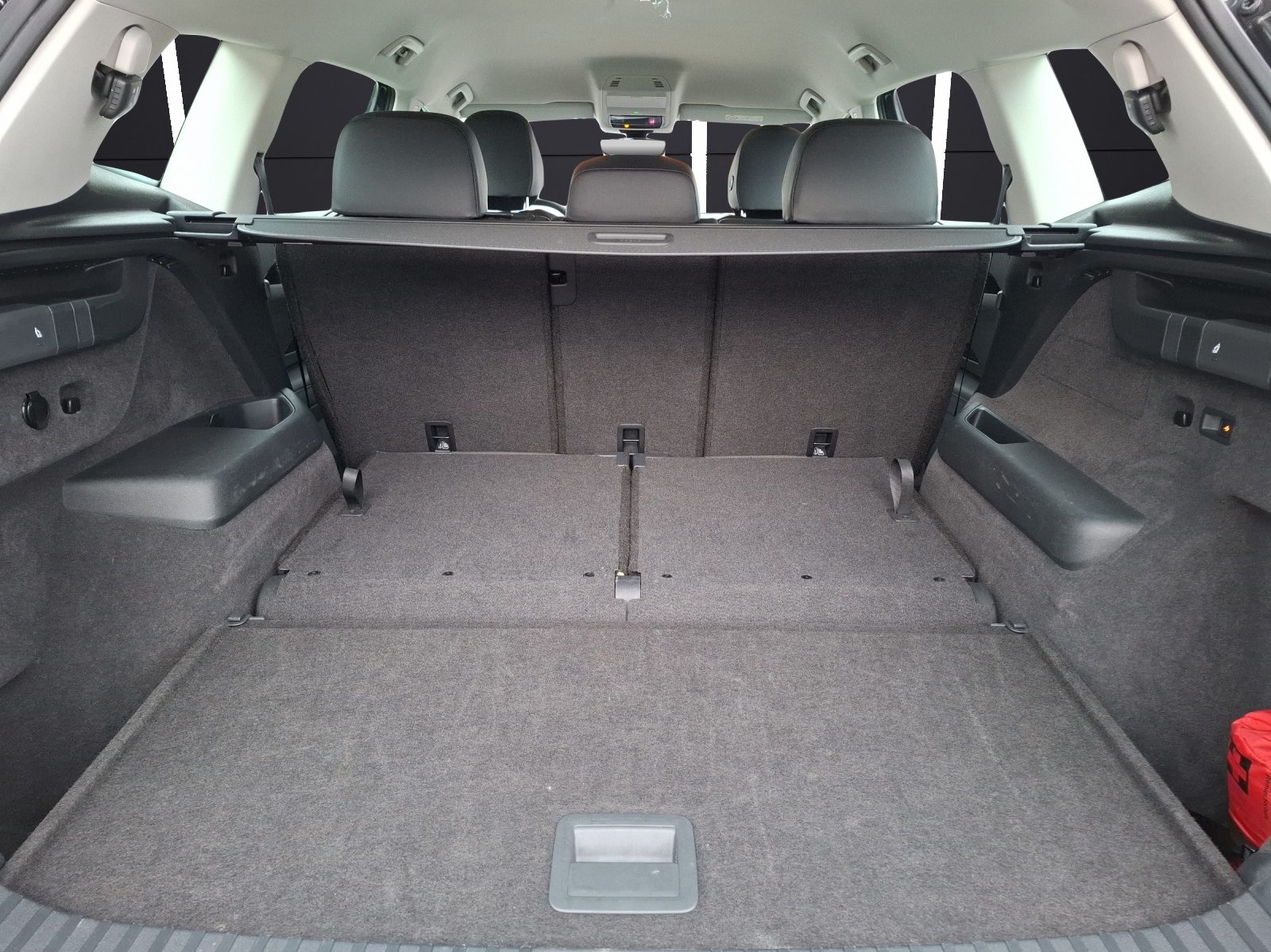 Fahrzeugabbildung Volkswagen Tayron TDI Life DSG 4M 7-Si Matrix AHK Navi AID ACC RFK SH