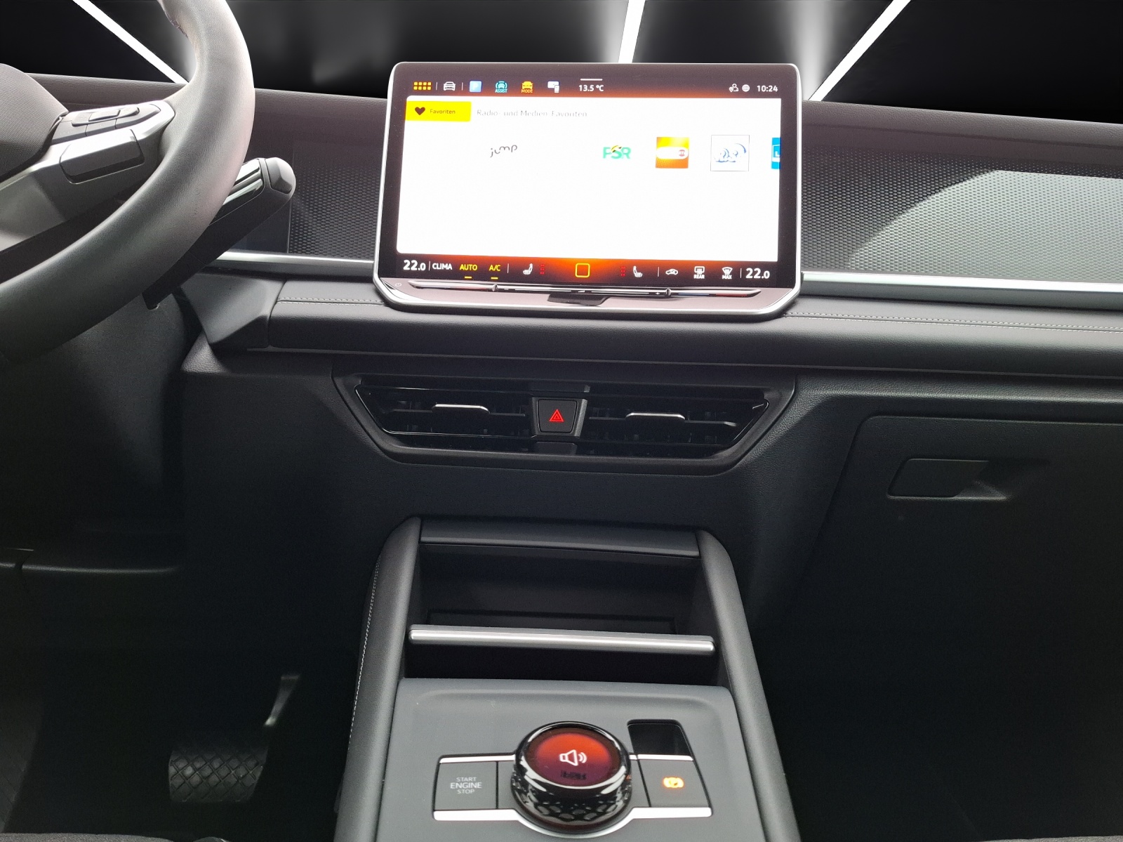 Fahrzeugabbildung Volkswagen Tayron TDI Life DSG 4M 7-Si Matrix AHK Navi AID ACC RFK SH