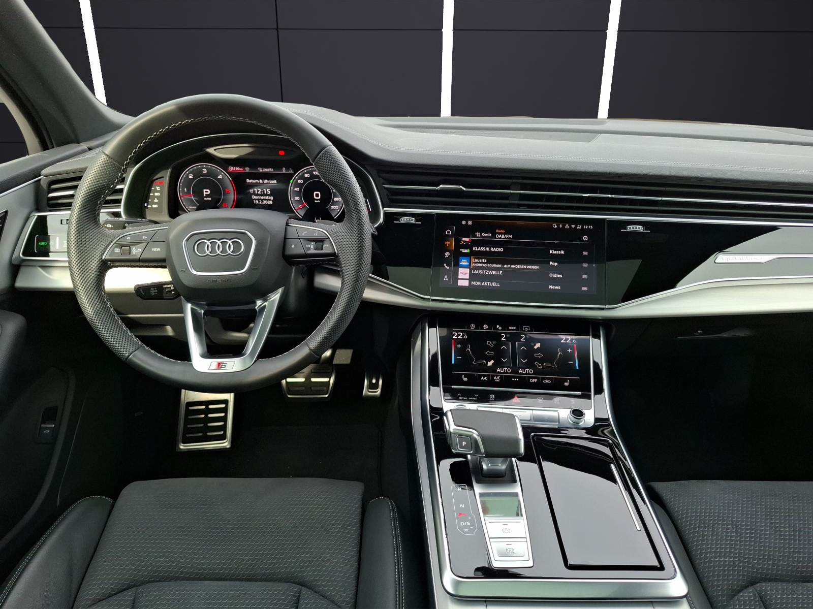 Fahrzeugabbildung Audi Q7 45 TDI quattro S-Line Standhzg. Pano Navi SHZ AVC ACC