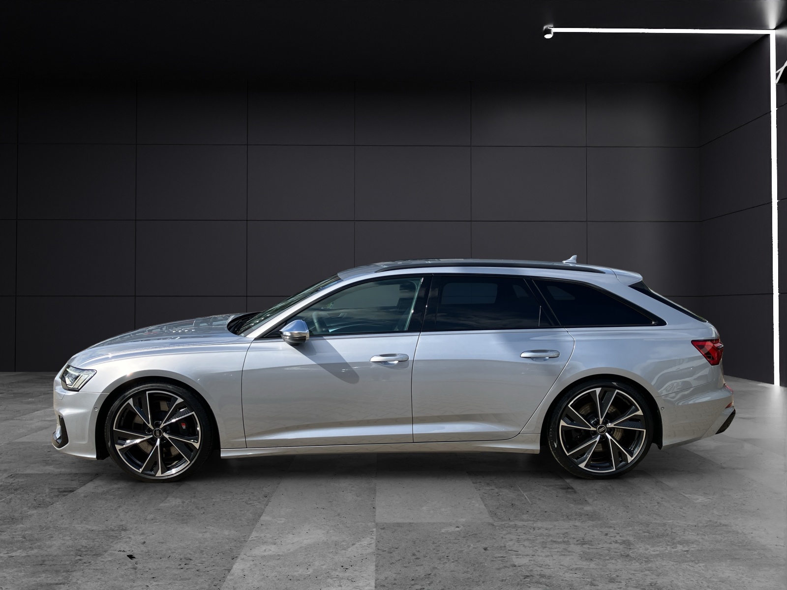 Fahrzeugabbildung Audi S6 Avant TDI quattro Matrix Navi AVC B&O 21