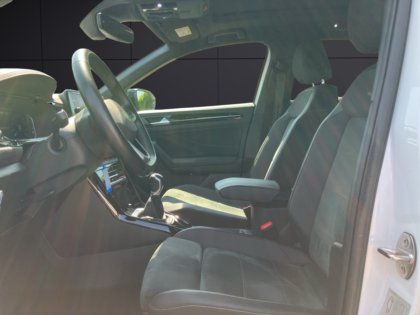 Fahrzeugabbildung Volkswagen T-Roc Style TDI LED+ ACC 18