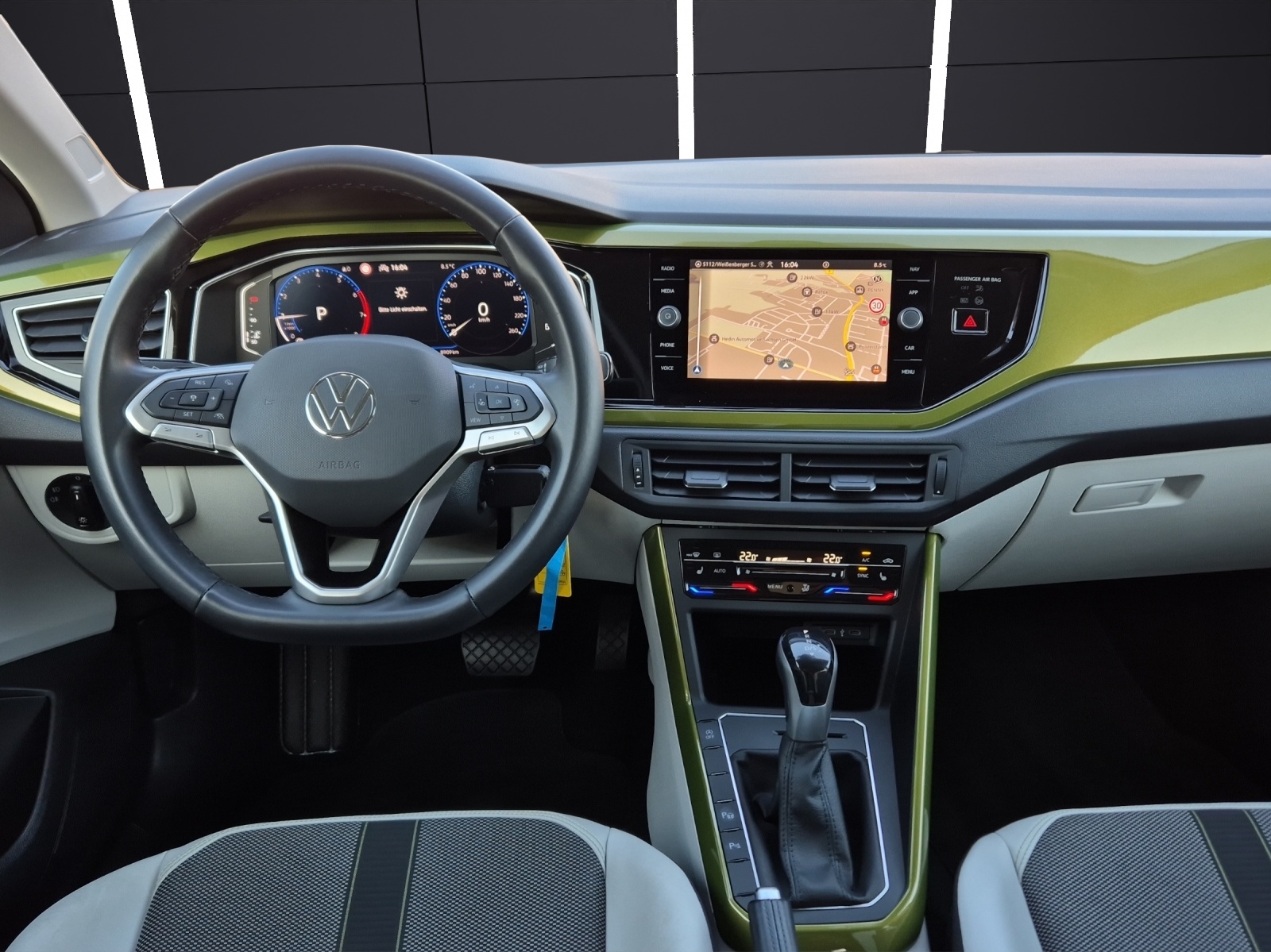 Fahrzeugabbildung Volkswagen Taigo 1.0 TSI Style DSG Matrix RFK SHZ ACC APP