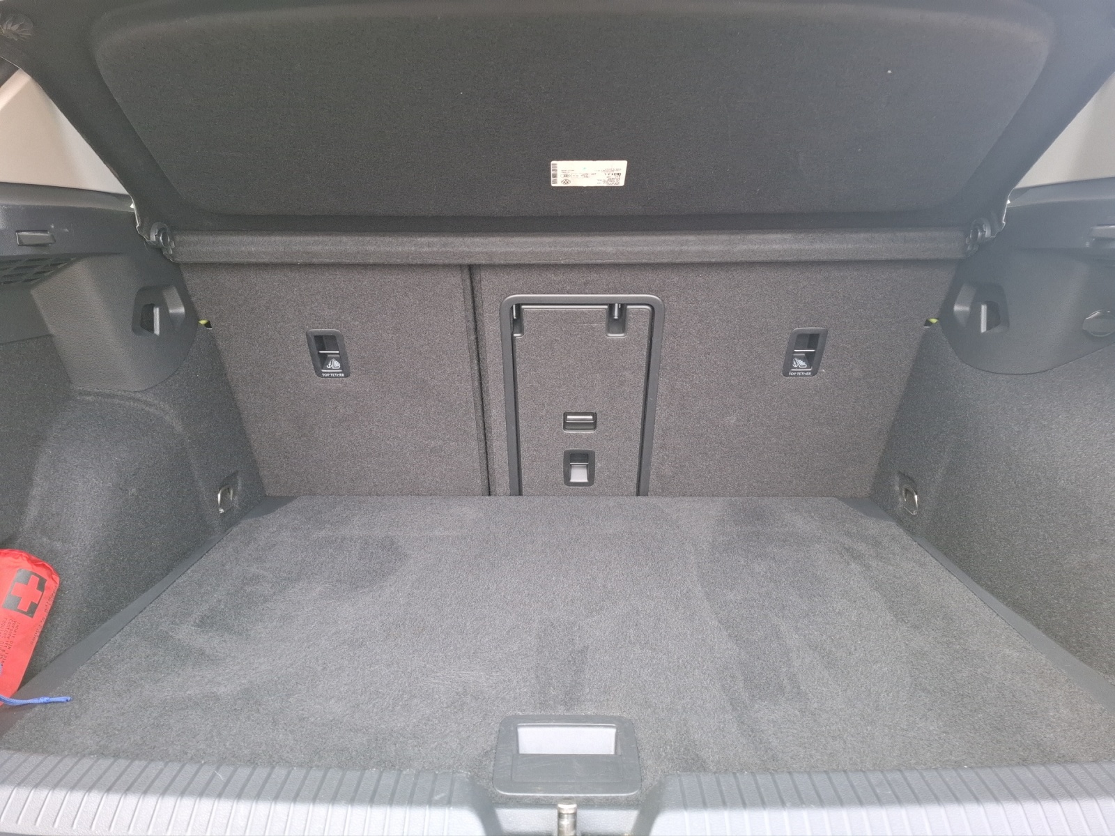 Fahrzeugabbildung Volkswagen Golf VIII TSI Life Matrix Navi Pano AID ACC PDC SH LM