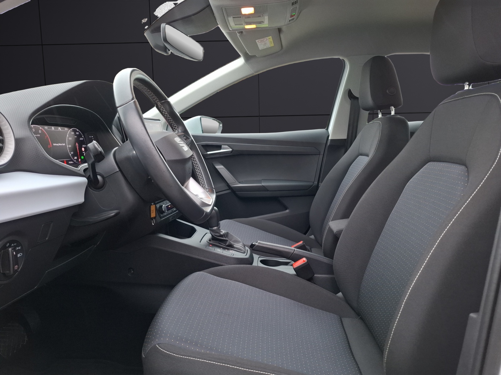 Fahrzeugabbildung SEAT Ibiza TSI Style DSG LED Navi AID ACC RFK SH