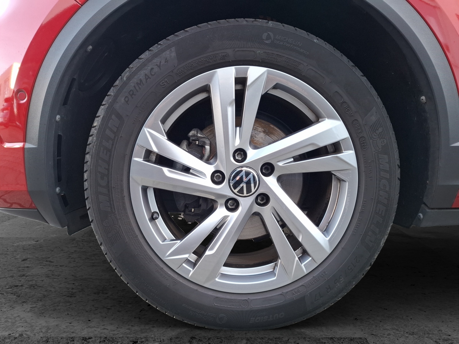 Fahrzeugabbildung Volkswagen T-Roc TSI R-Line LEDplus AID ACC Park-Assist SH 17