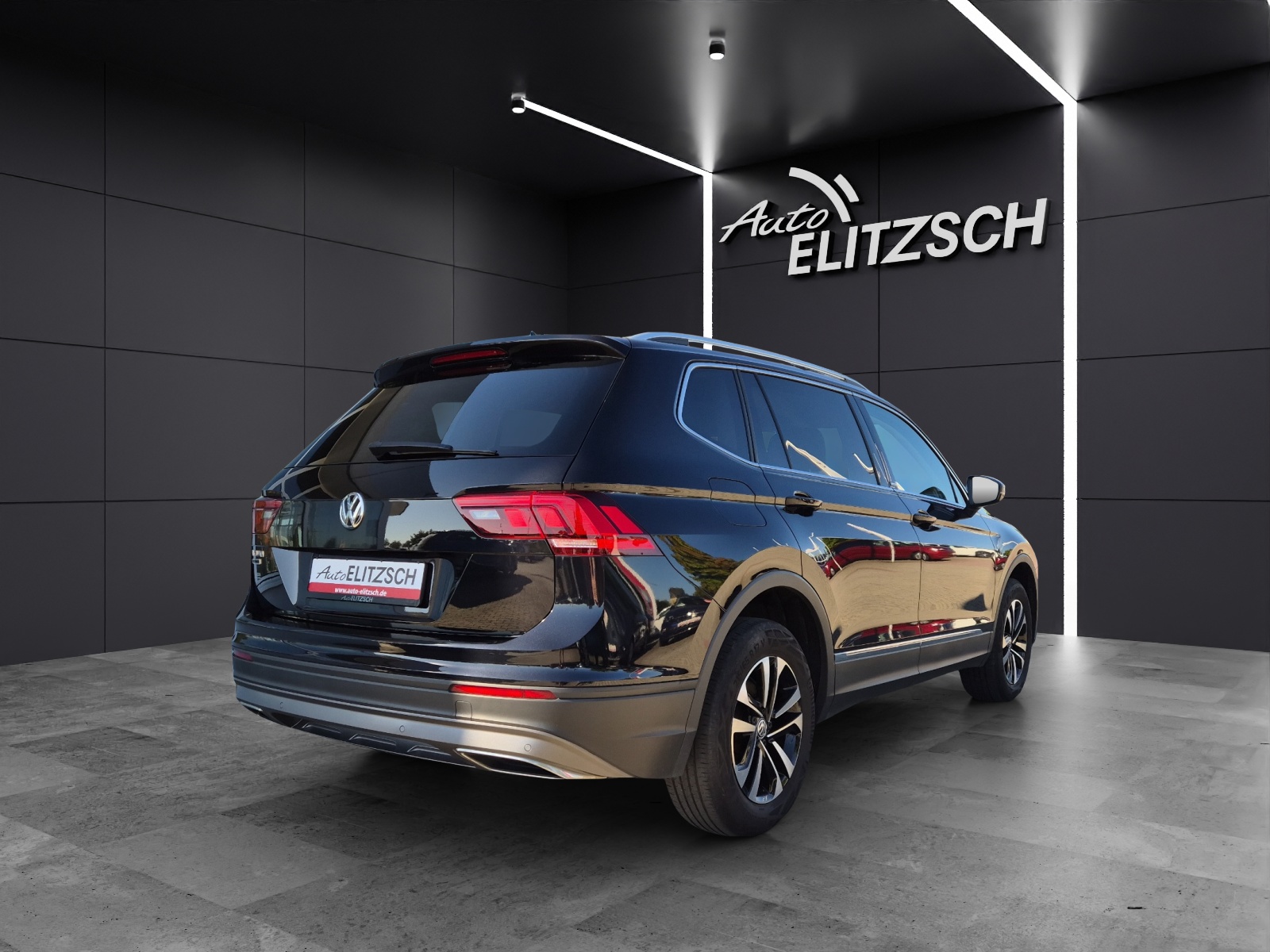 Fahrzeugabbildung Volkswagen Tiguan Allspace TSI United LED Navi ACC PDC SH LM