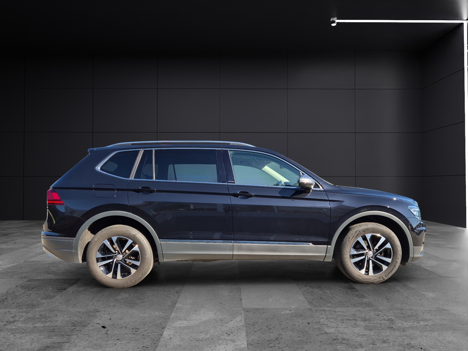 Fahrzeugabbildung Volkswagen Tiguan Allspace TSI United LED Navi ACC PDC SH LM