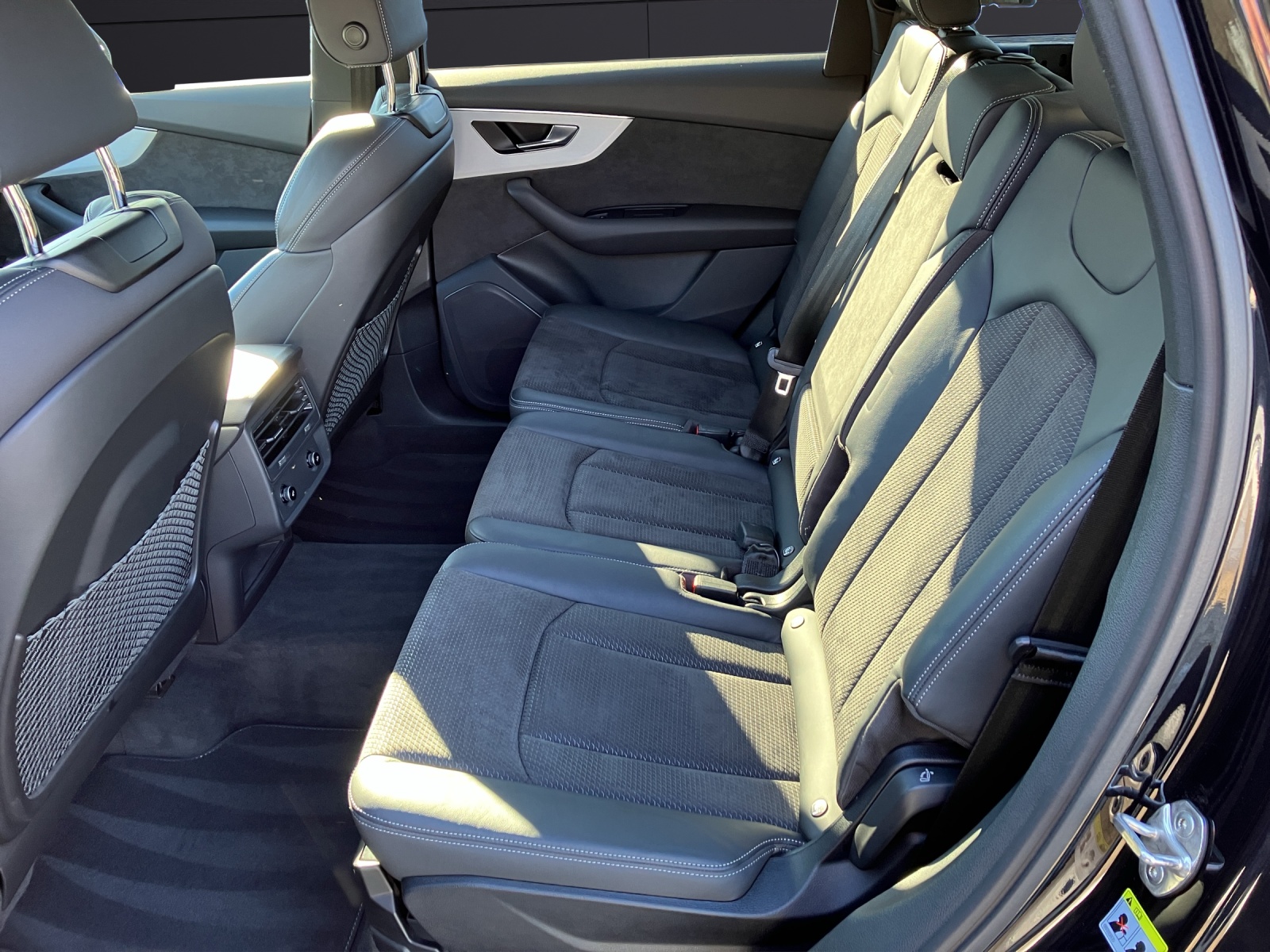 Fahrzeugabbildung Audi SQ7 V8 4.0 TDI MATRIX ACC LUFT 22