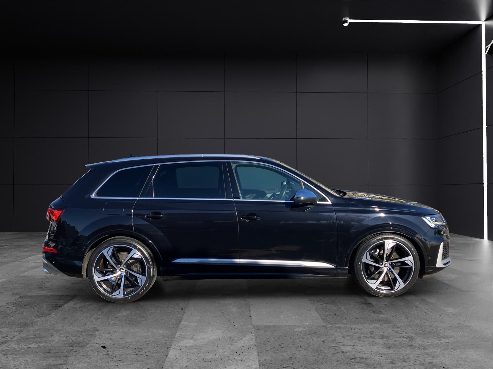 Fahrzeugabbildung Audi SQ7 V8 4.0 TDI MATRIX ACC LUFT 22