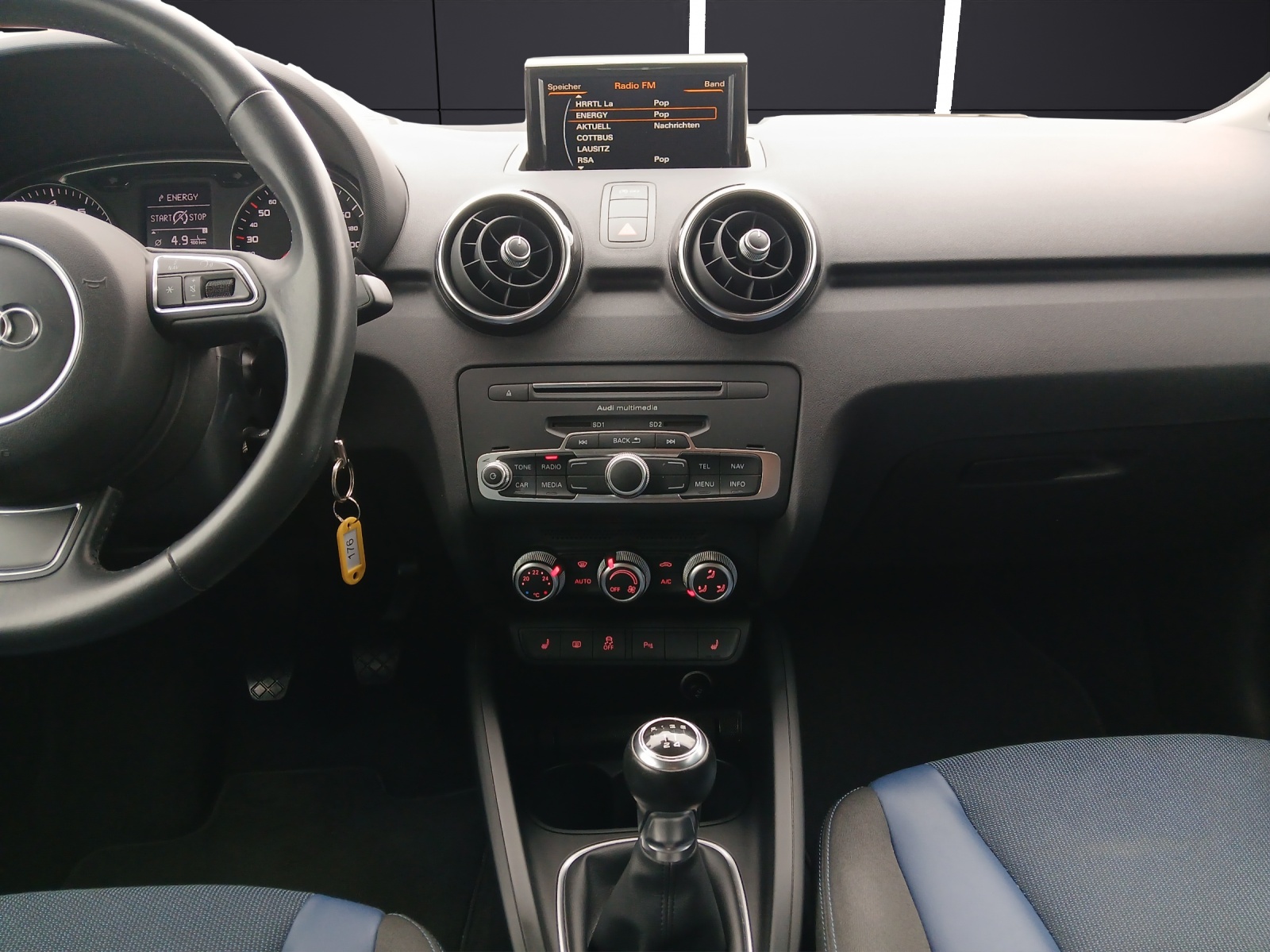 Fahrzeugabbildung Audi A1 Sportback TFSI sport Xenon GRA PDC SH