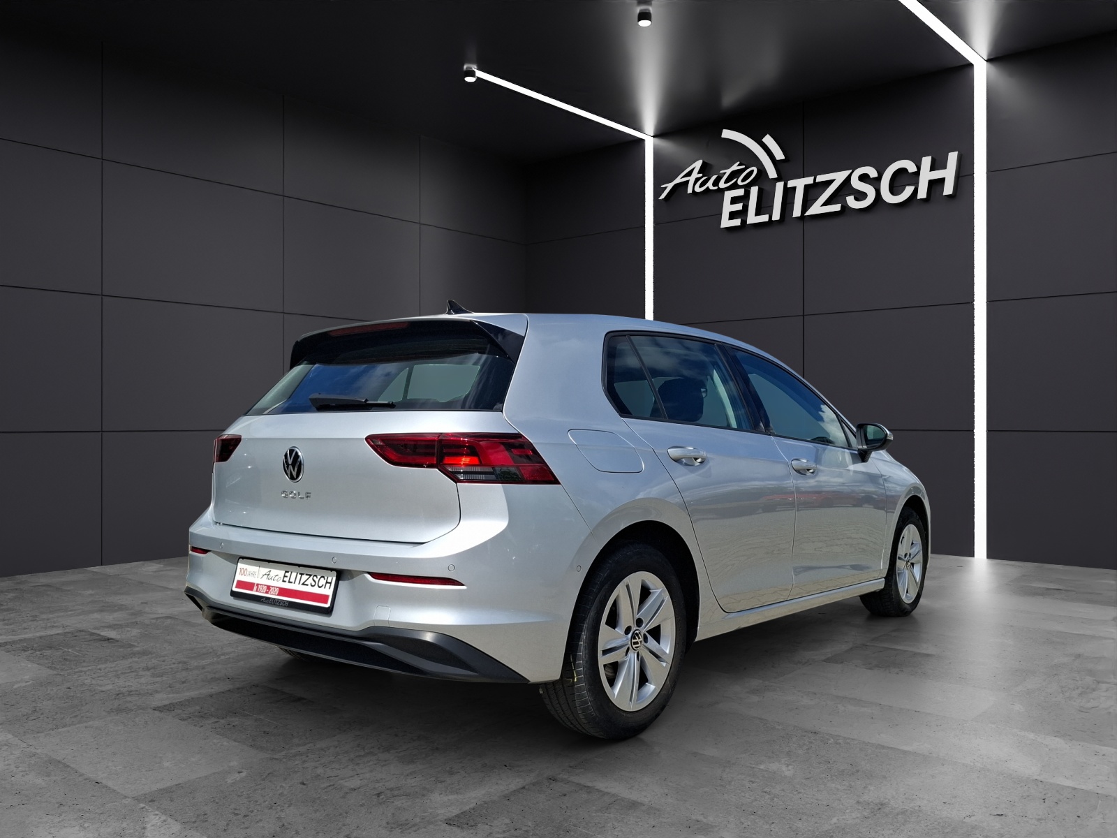 Fahrzeugabbildung Volkswagen Golf VIII TDI Life DSG LED Navi AID ACC PDC SH LM