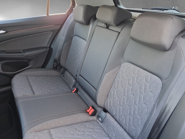 Fahrzeugabbildung Volkswagen Golf VIII TSI Move Kamera Navi LED VC