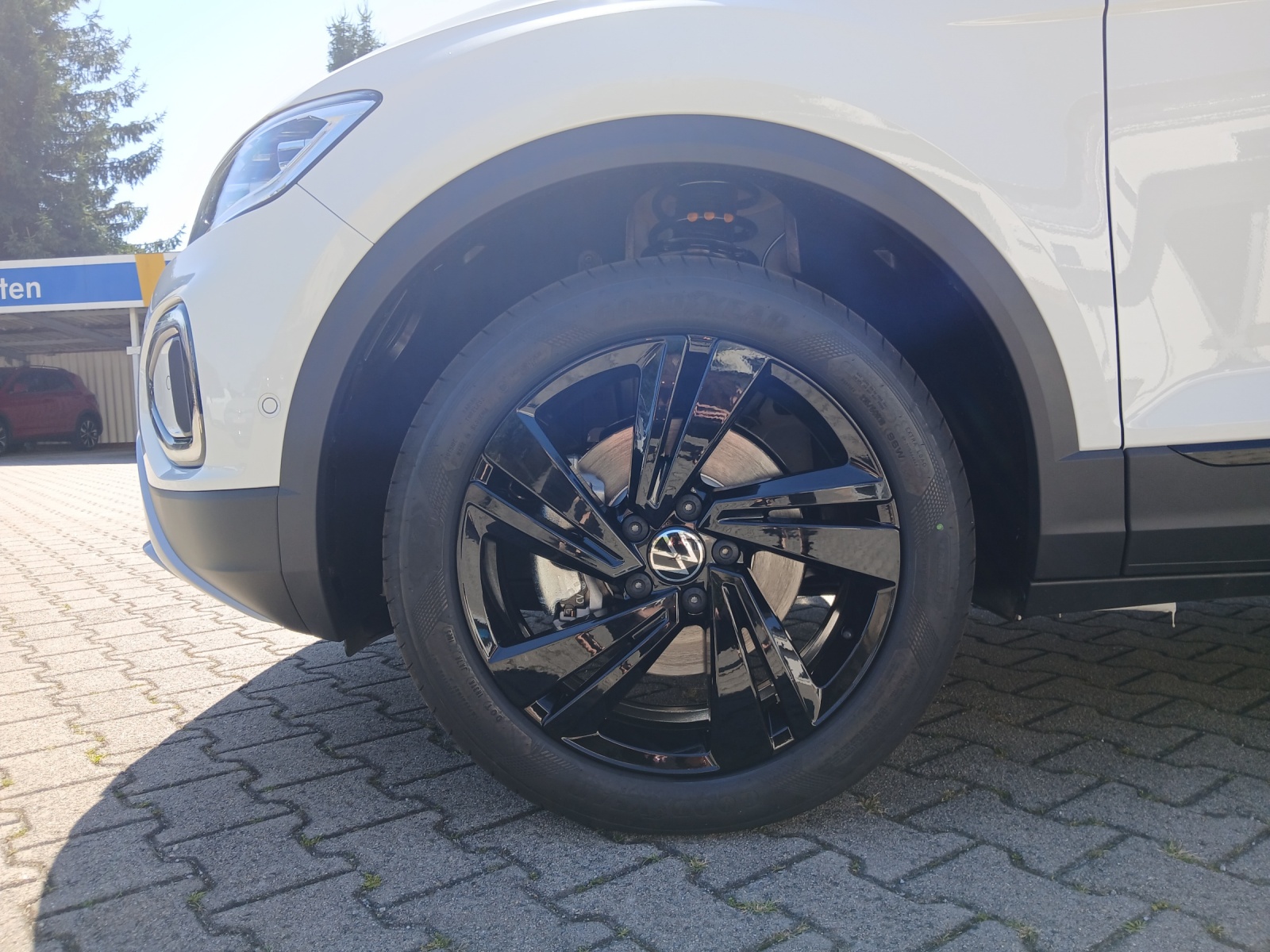 Fahrzeugabbildung Volkswagen T-Roc Style 2.0 l TDI SCR 4MOTION 110 kW 2.0l TDI DSG Style 4Motion AHZV IQ.LIGHT
