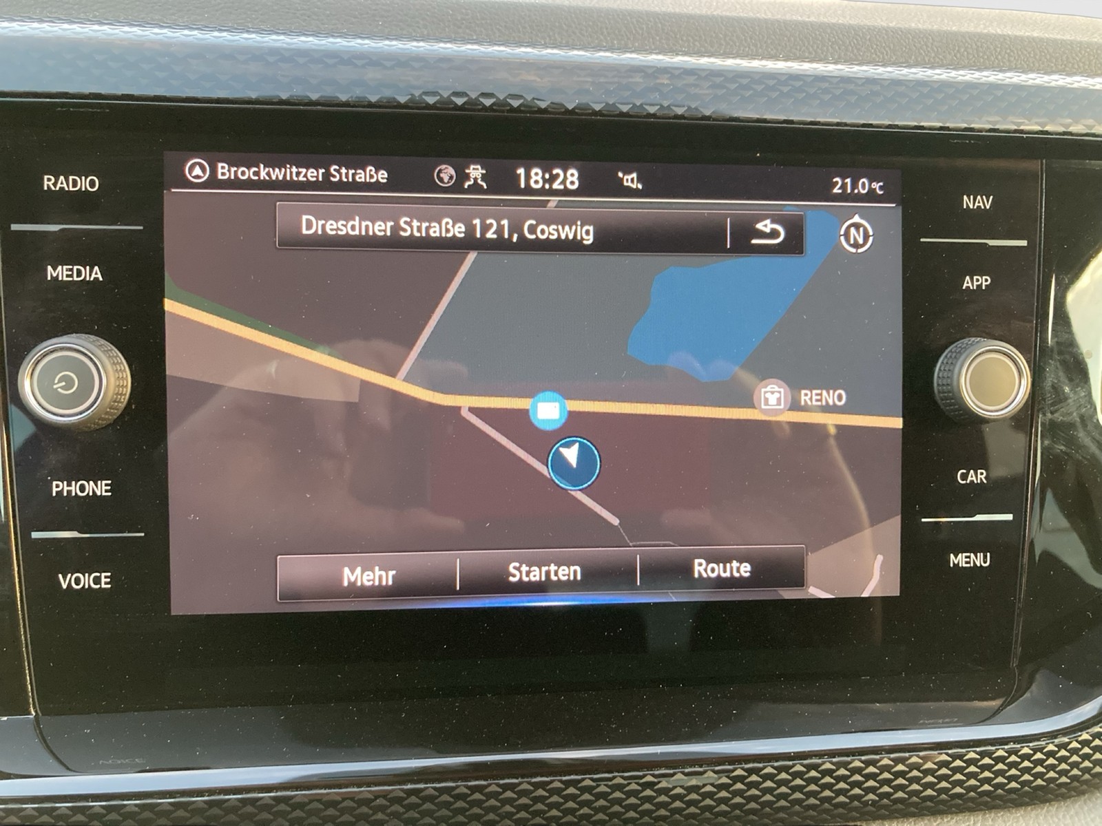 Fahrzeugabbildung Volkswagen Polo TSI Active DSG LED Navi ACC PDC SH