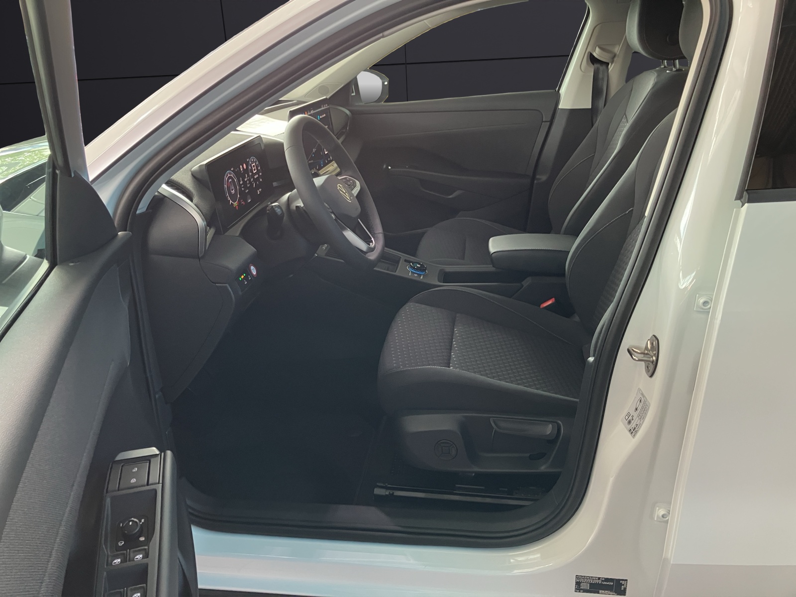 Fahrzeugabbildung Volkswagen T-Roc Life eTSI NAVI