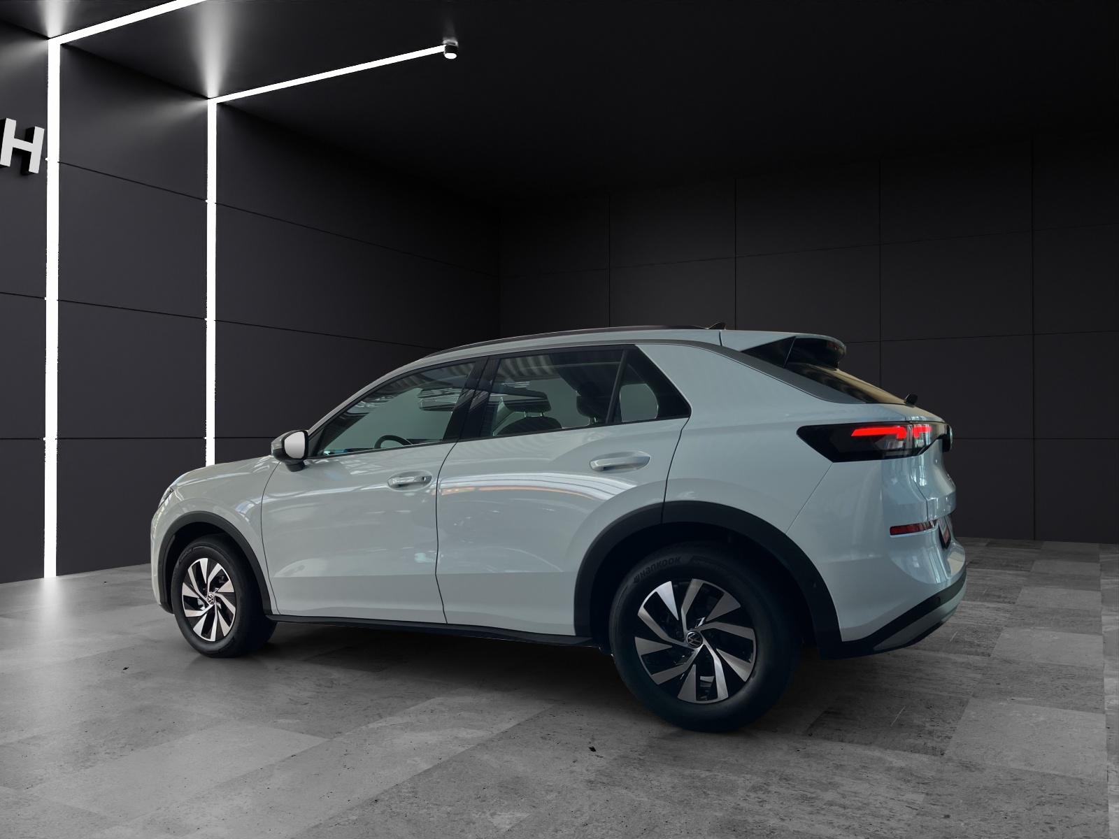 Fahrzeugabbildung Volkswagen T-Roc Life eTSI NAVI