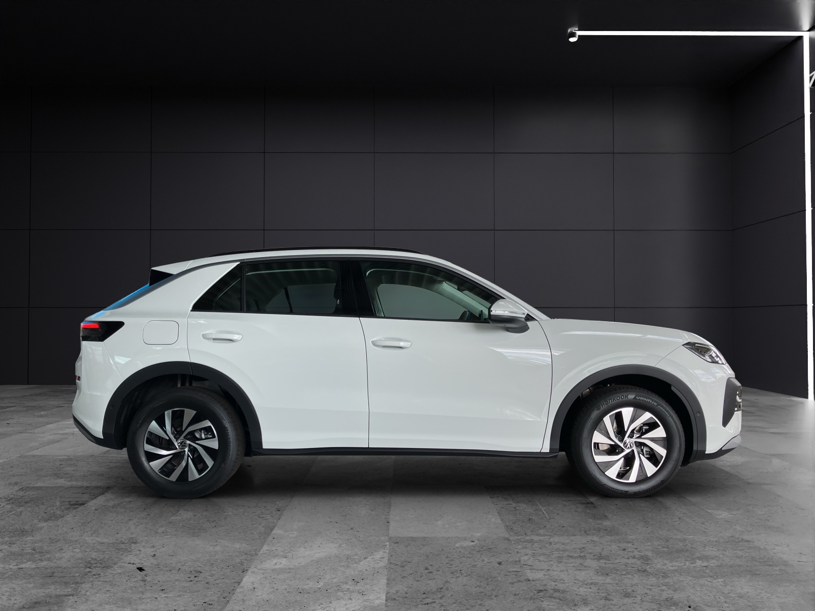 Fahrzeugabbildung Volkswagen T-Roc Life eTSI NAVI