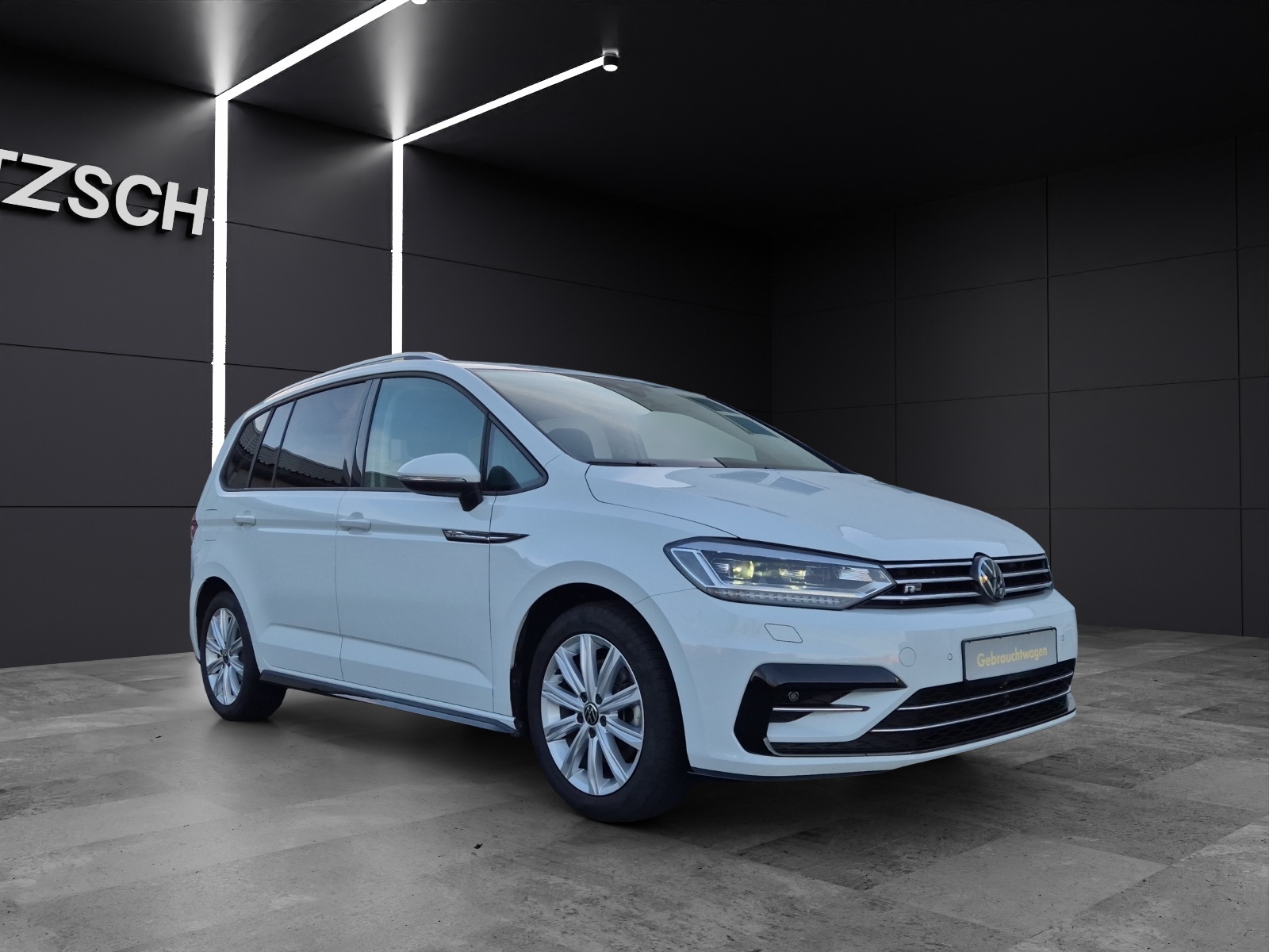 Fahrzeugabbildung Volkswagen Touran TSI Comfortline DSG R-Line LED Navi AID ACC RFK SH