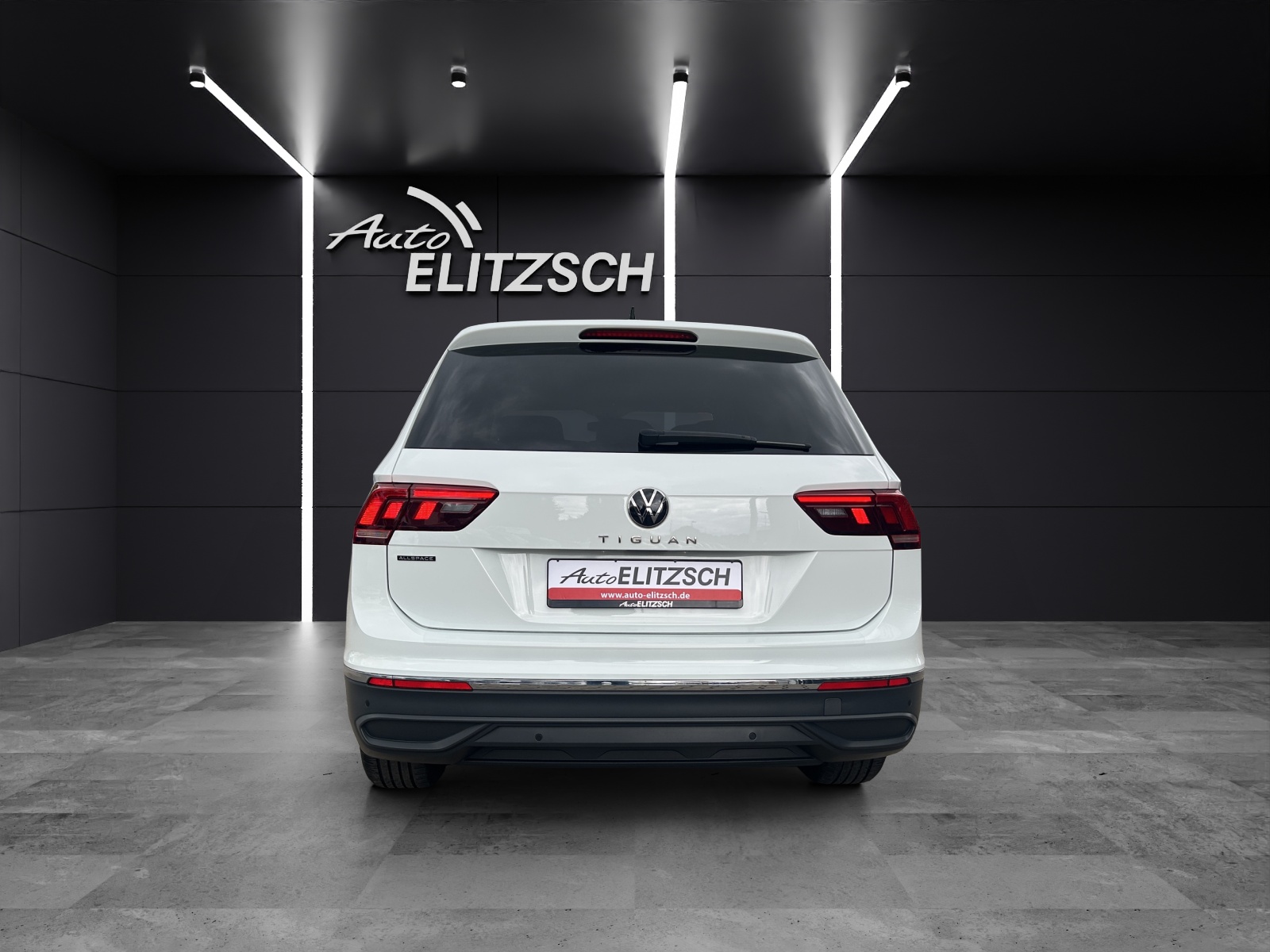 Fahrzeugabbildung Volkswagen Tiguan Allspace TDI Life DSG LED AHK CarPlay AID ACC PDC SH 18