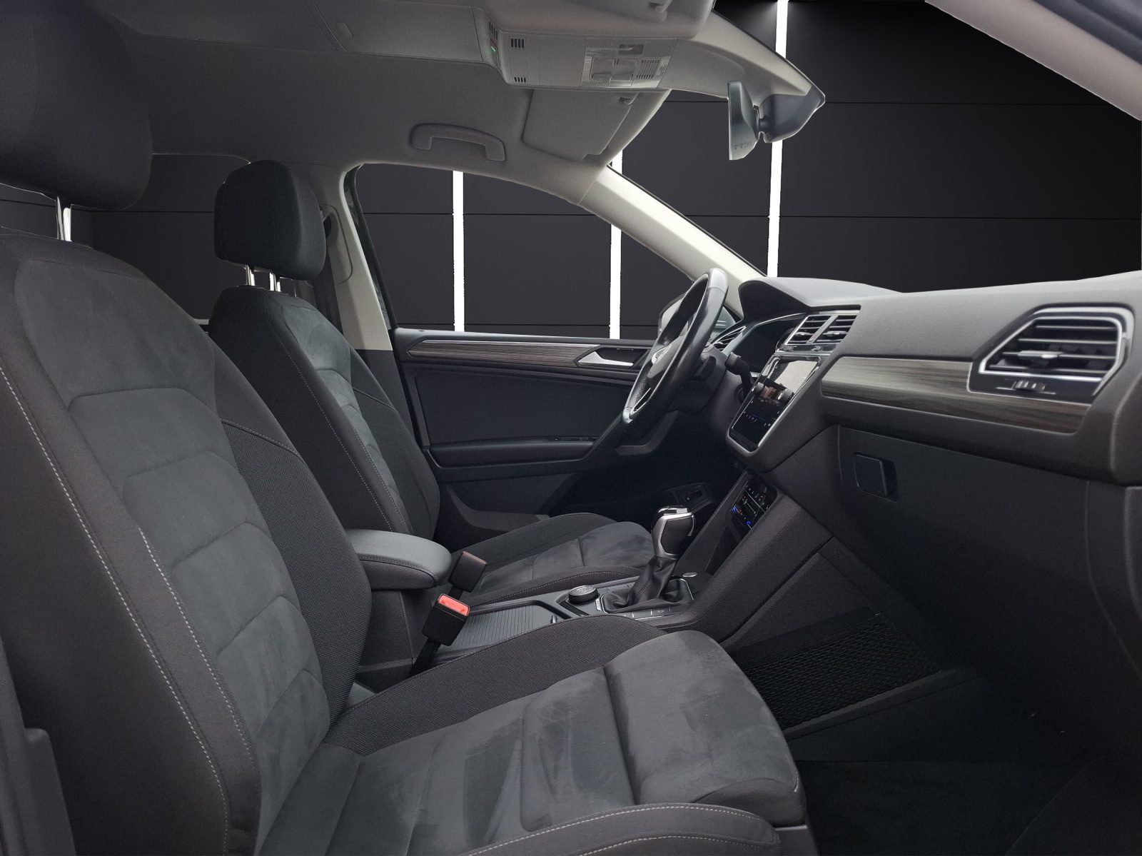 Fahrzeugabbildung Volkswagen Tiguan Allspace TDI Elegance DSG 4M Matrix Navi AID HUD ACC RFK SH 19