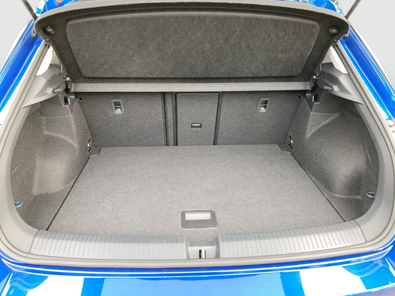 Fahrzeugabbildung Volkswagen T-Roc TSI Goal DSG LEDplus Navi AID ACC SHZ Park-Assist