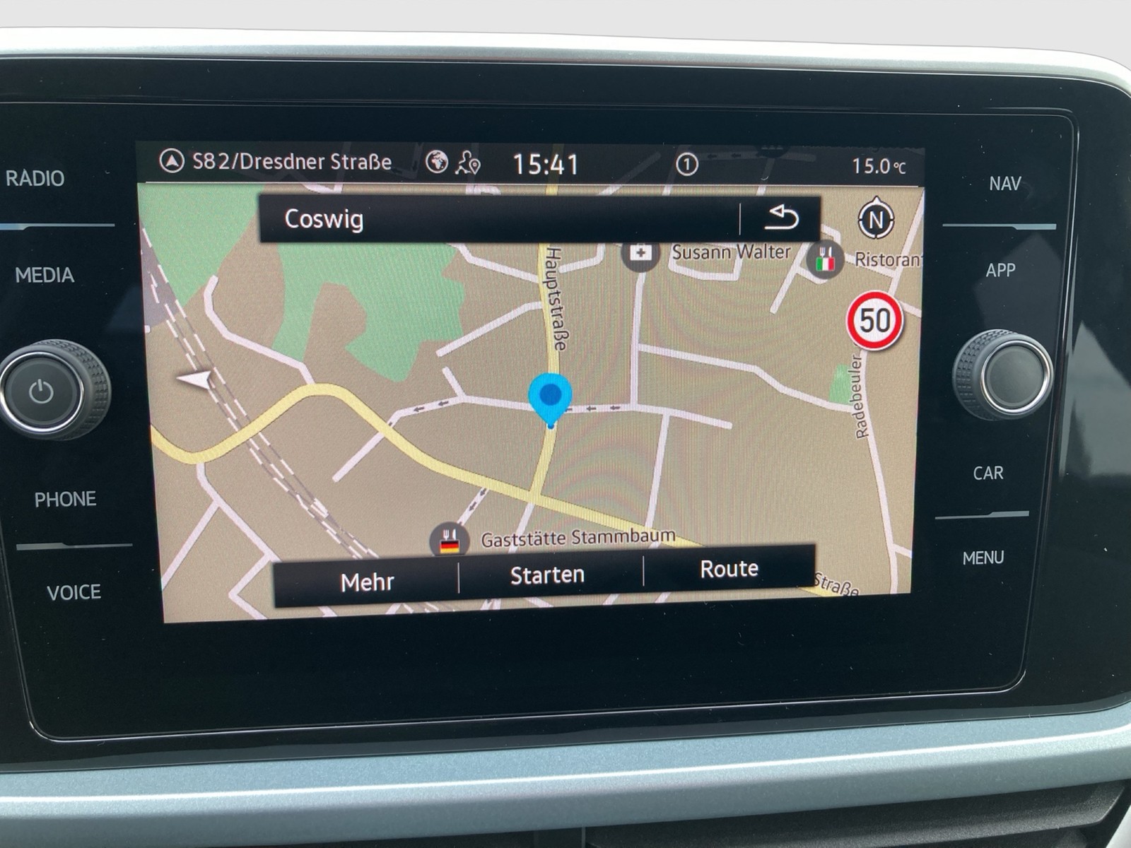 Fahrzeugabbildung Volkswagen T-Roc TSI Goal DSG LEDplus Navi AID ACC SHZ Park-Assist