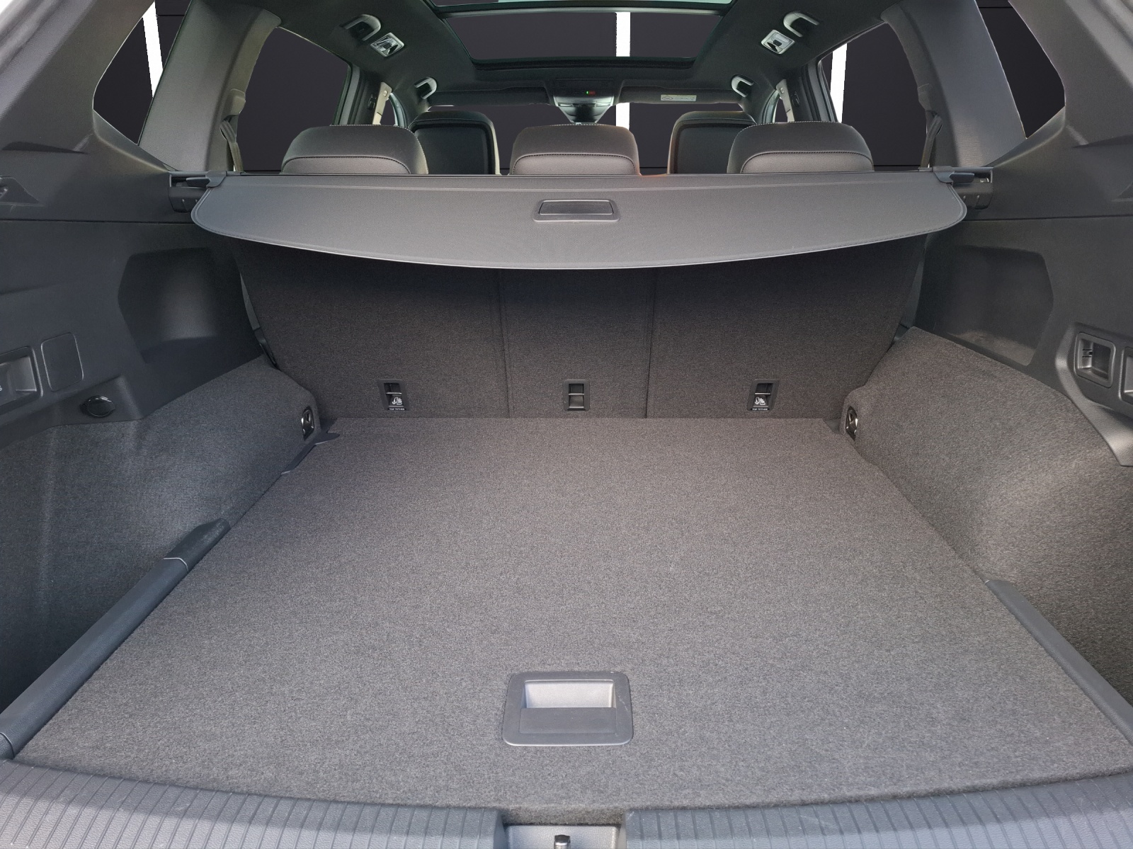 Fahrzeugabbildung Volkswagen Tiguan Allspace TDI R-Line DSG 4M Matrix Navi Pano HUD AID ACC RFK SH 20